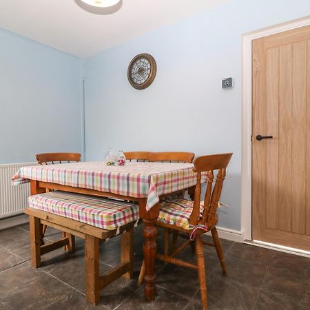Platform 13 Railway Cottage Llandudno Junction Esterno foto
